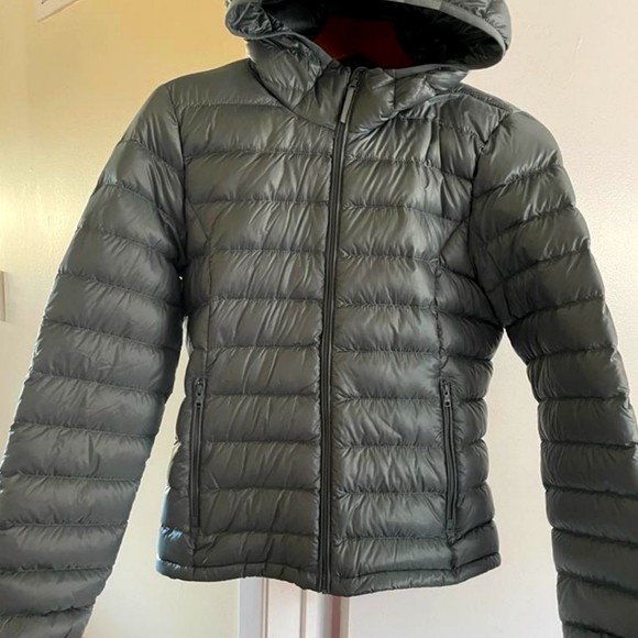 TNA botanie down jacket LIKE NEW - Picture 1 of 1